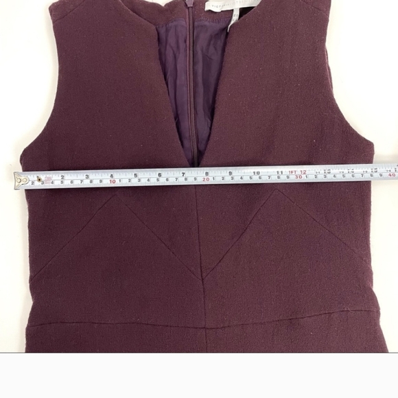 Victoria Beckham 100% wool v neck sleeveless maroon midi dress - Picture 6 of 11